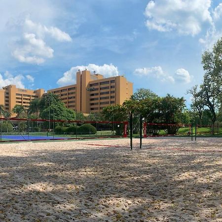 Hotel Transamerica 상파울루 외부 사진 The volleyball court at the University of Houston