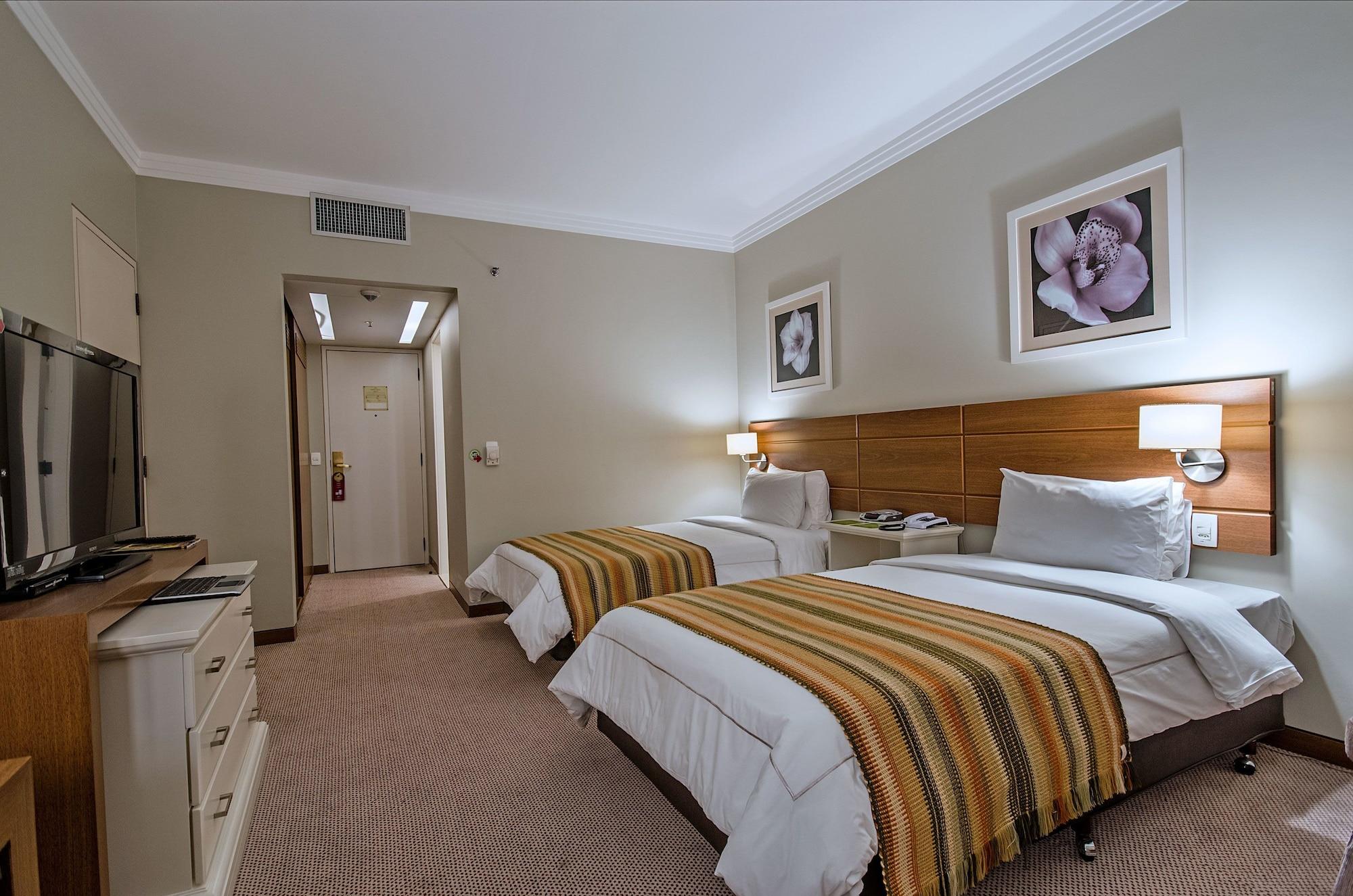 Hotel Transamerica 상파울루 외부 사진 A room at the hotel