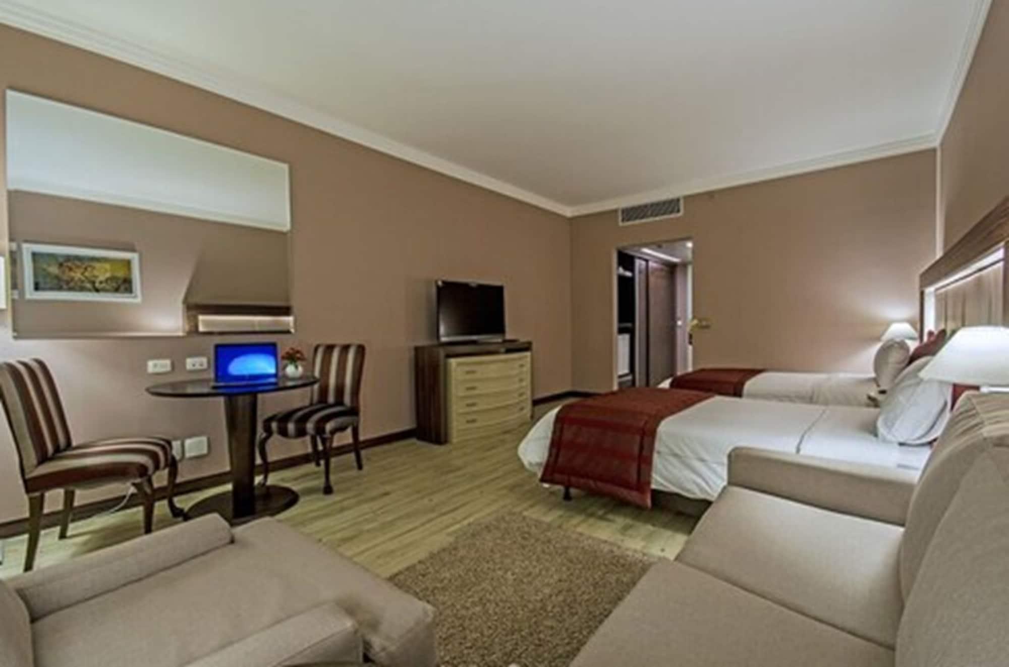 Hotel Transamerica 상파울루 외부 사진 A room at the hotel