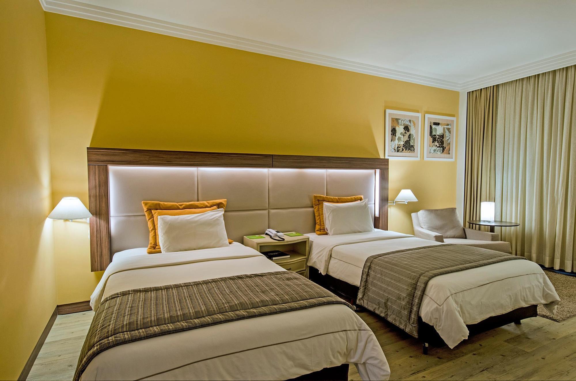 Hotel Transamerica 상파울루 외부 사진 A room at the hotel
